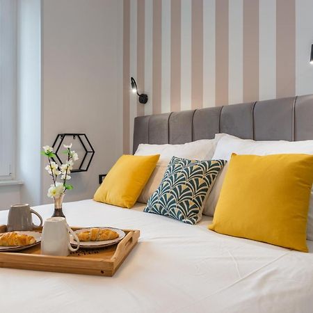Apartments & Rooms Six Rijeka Bagian luar foto