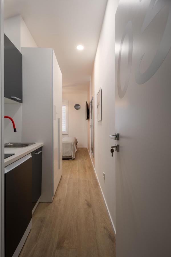 Apartments & Rooms Six Rijeka Bagian luar foto
