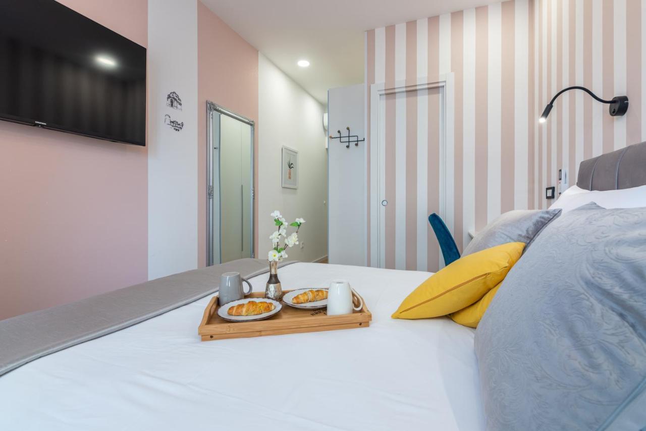 Apartments & Rooms Six Rijeka Bagian luar foto